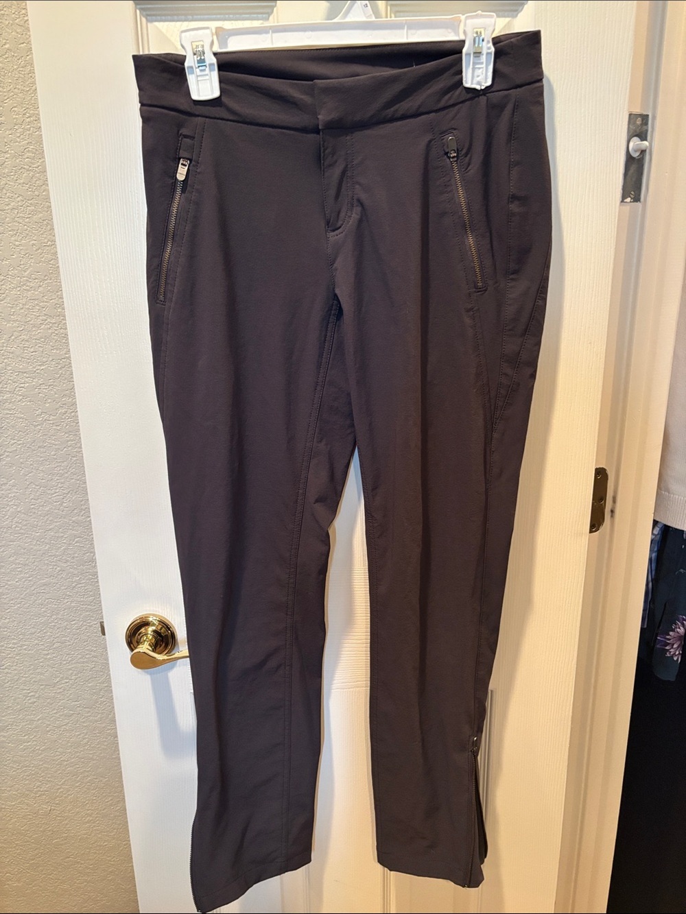 Athleta Trekkie North Slim Ankle Hiking Pants Charcoal Gray Women's Size 6